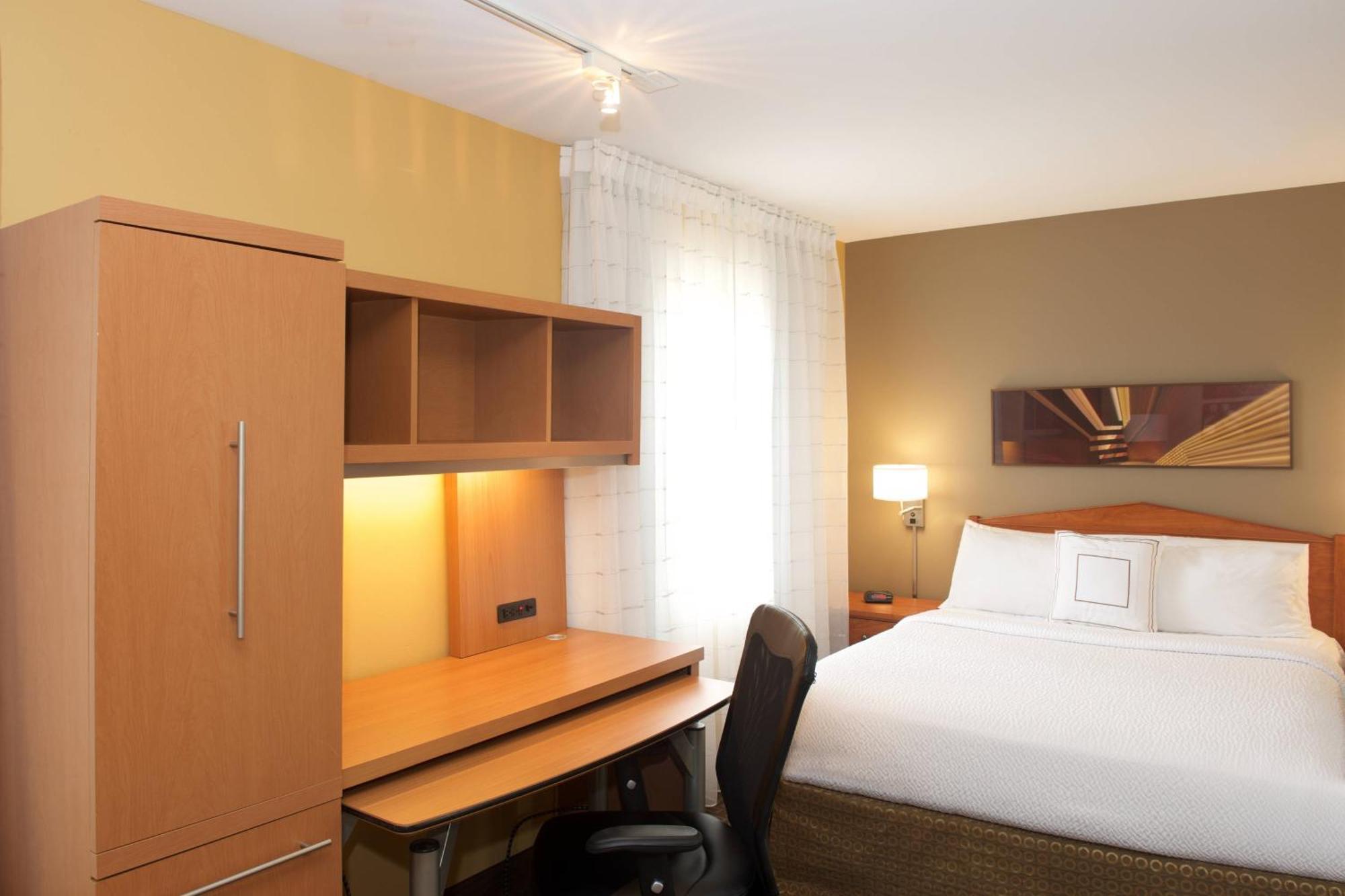 Towneplace Suites By Marriott Seattle Everett/Макелтіоу Екстер'єр фото